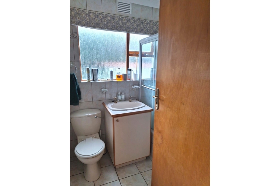 6 Bedroom Property for Sale in Brenton On Sea Western Cape